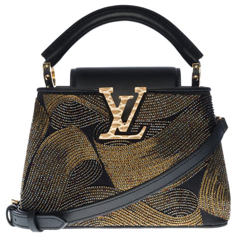 Louis Vuitton capucines mini